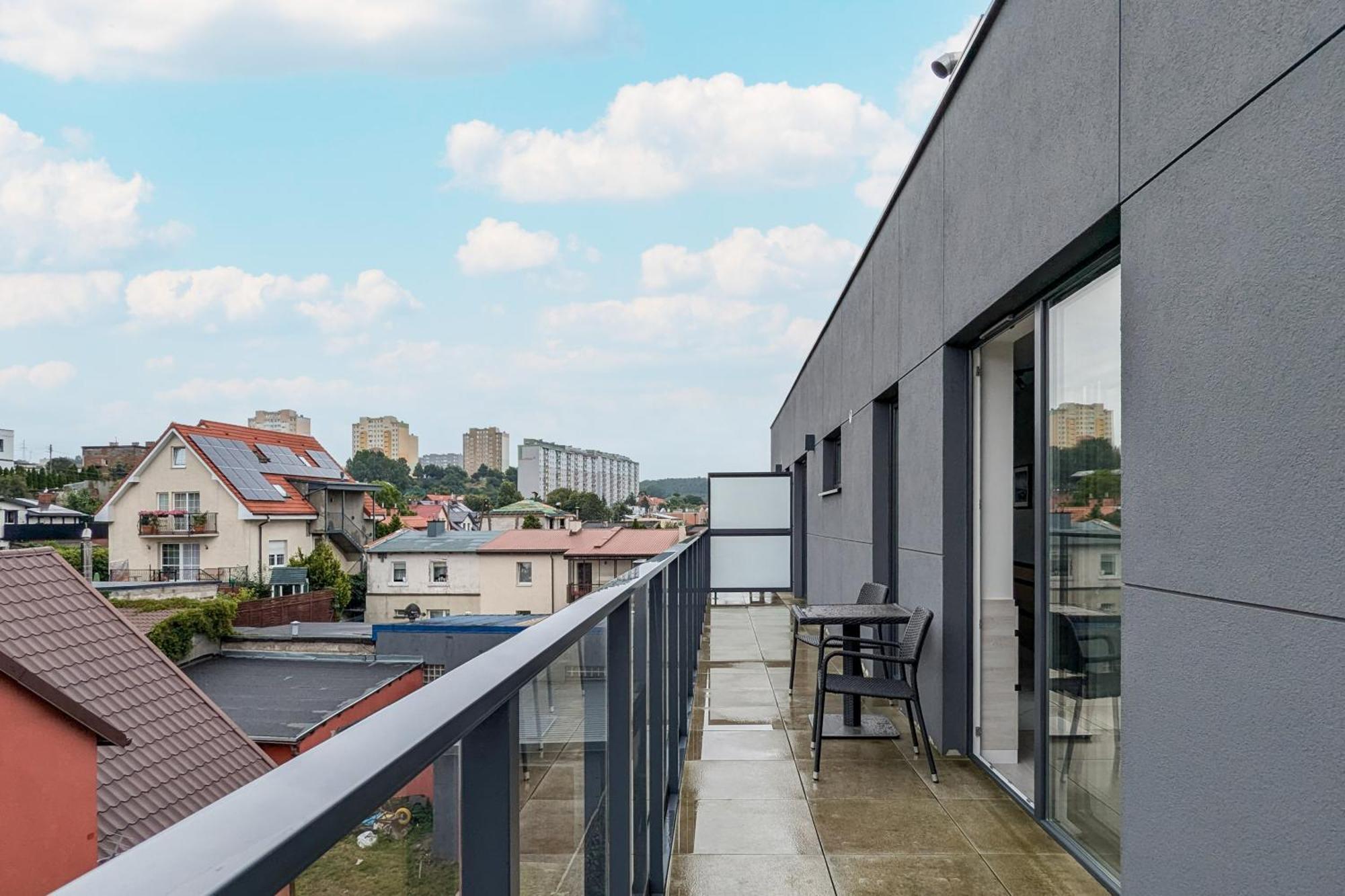 Apartport Wyjatkowe Apartamenty Z Widokiem Na Port W Gdyni By Noclegi Renters Gdynia Exterior photo