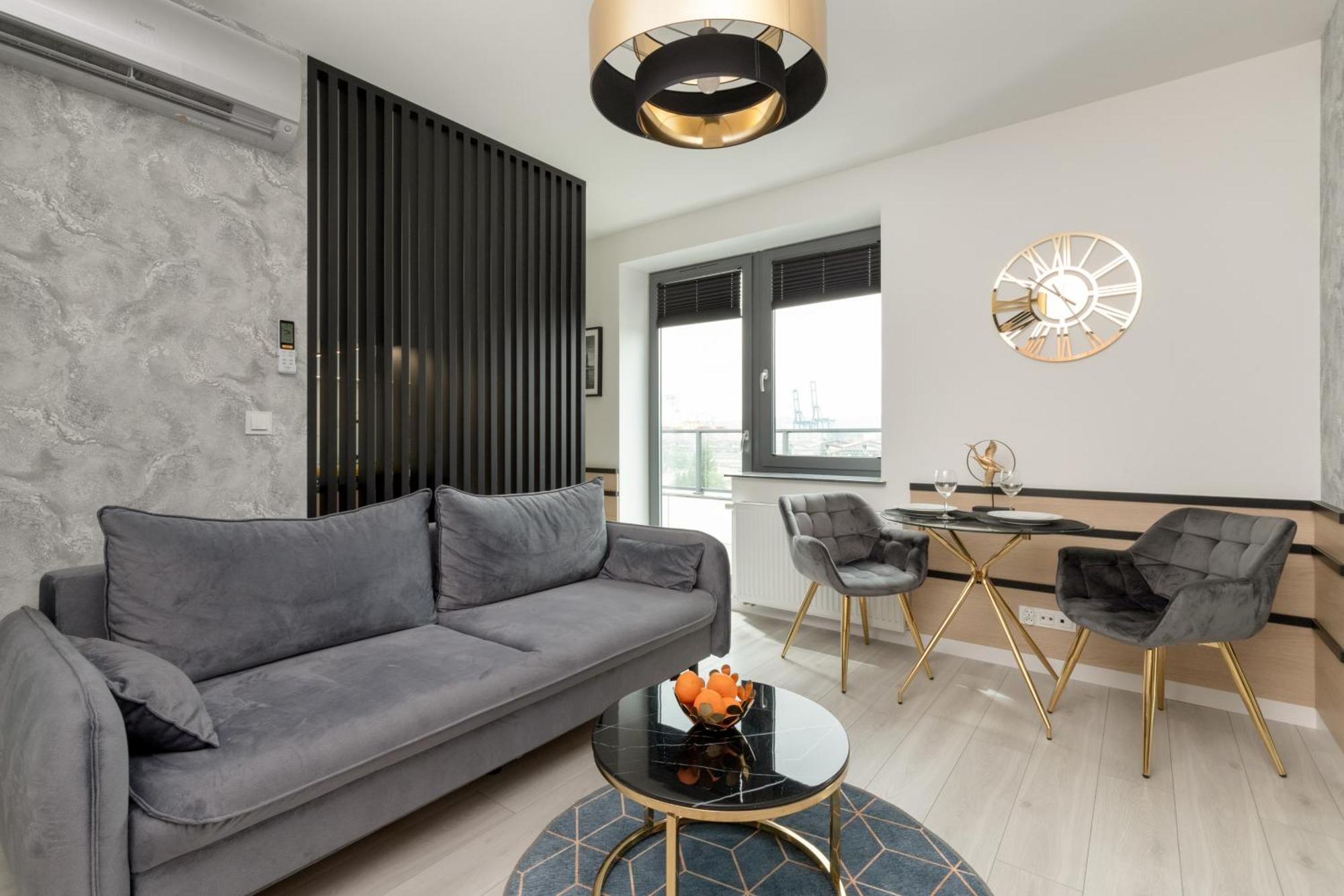 Apartport Wyjatkowe Apartamenty Z Widokiem Na Port W Gdyni By Noclegi Renters Gdynia Exterior photo
